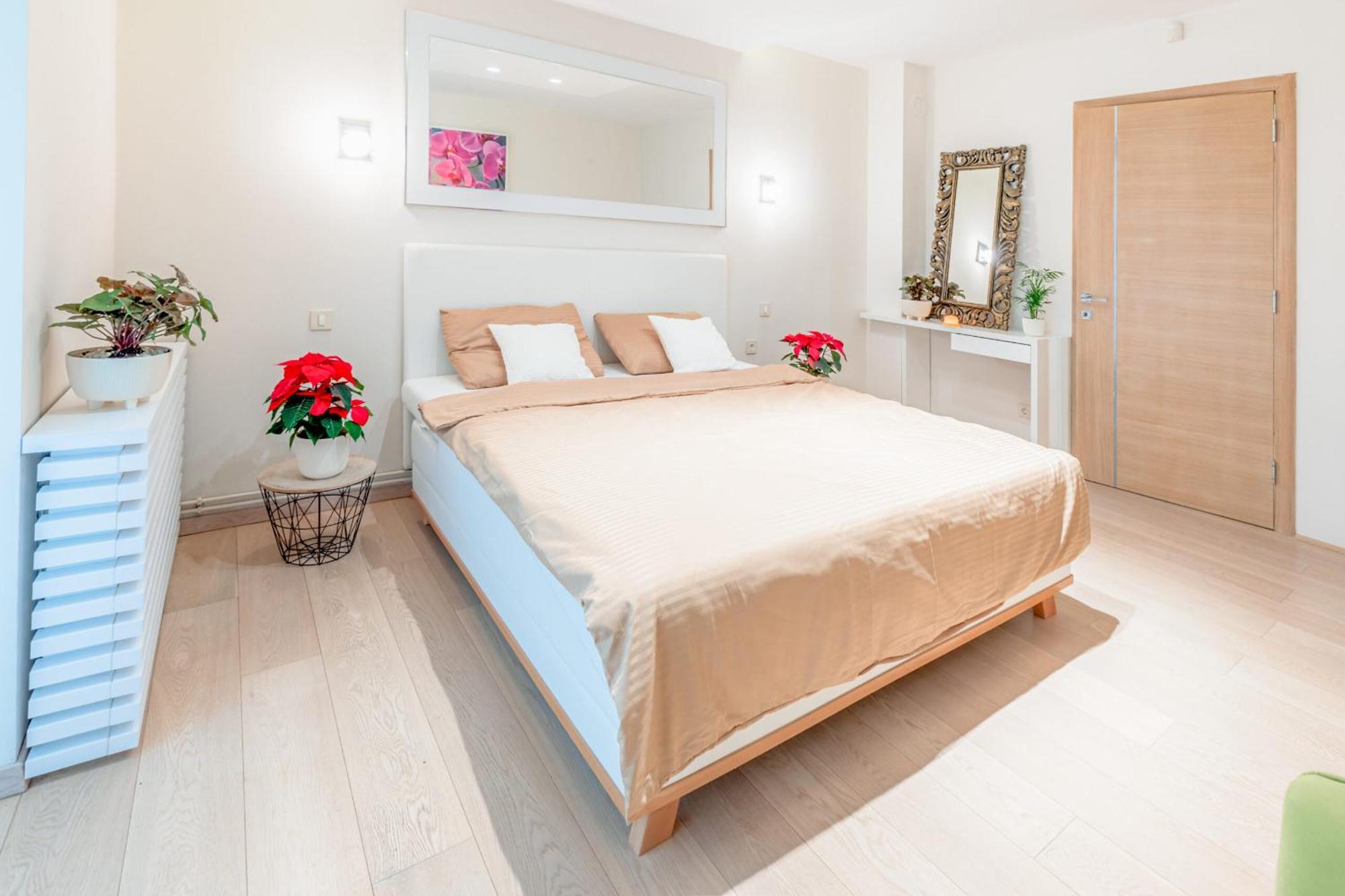 Lux Hedonistic Life Aparthotel Νόβι Σαντ Εξωτερικό φωτογραφία